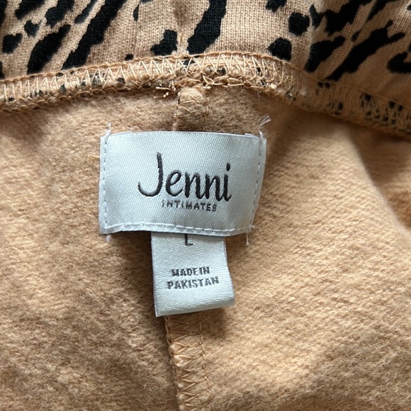 NWT Jenni Animal Print French Terry Lounge Shorts - Picture 3 of 3